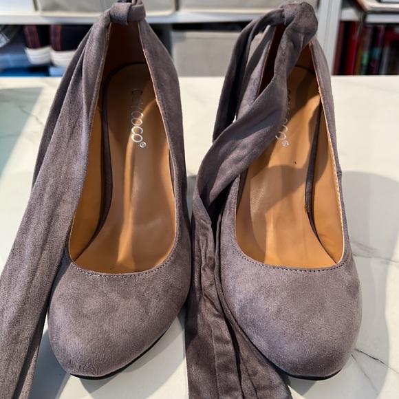 GREY FAUX SUEDE ANKLE TIE HEELS - Picture 4 of 6